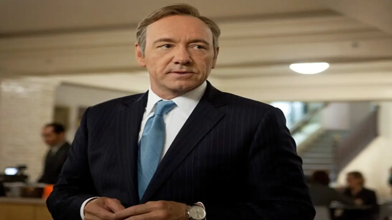 Kevin Spacey en Torrente Presidente interpretando al líder de los Illuminati