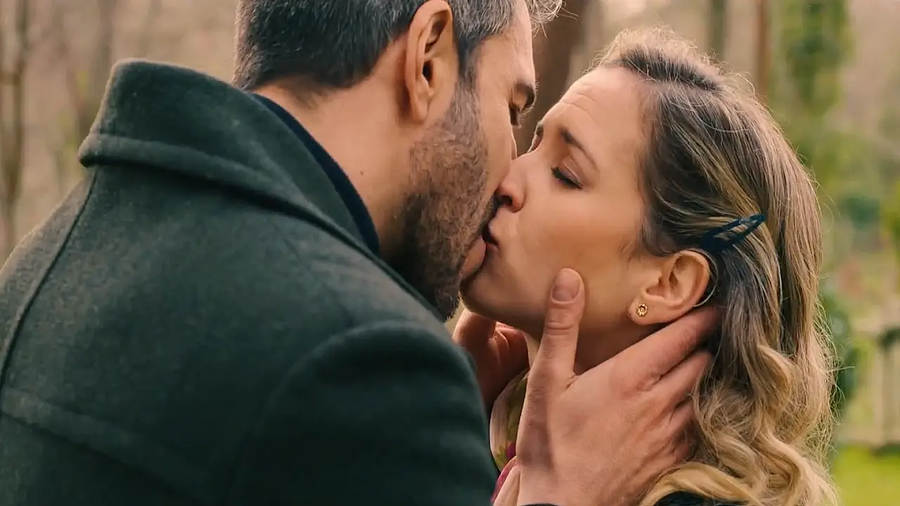 Begoña presencia el beso entre Andrés y Valentina en el capítulo 535 de Sueños de libertad
